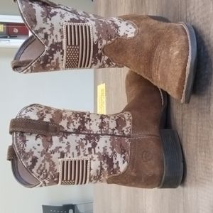 Youth Boots